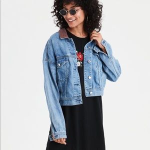 American Eagle cropped jean jacket
